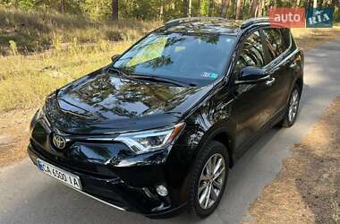 Позашляховик / Кросовер Toyota RAV4 2017 в Черкасах