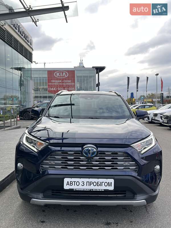 Позашляховик / Кросовер Toyota RAV4 2019 в Києві фото 3 Позашляховик / Кросовер Toyota RAV4 2019 в Києві