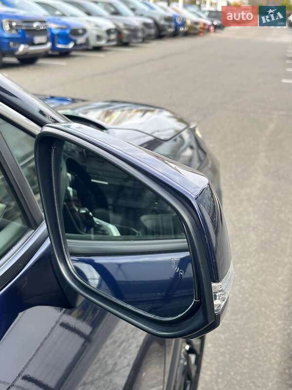 Позашляховик / Кросовер Toyota RAV4 2019 в Києві фото 15 Позашляховик / Кросовер Toyota RAV4 2019 в Києві