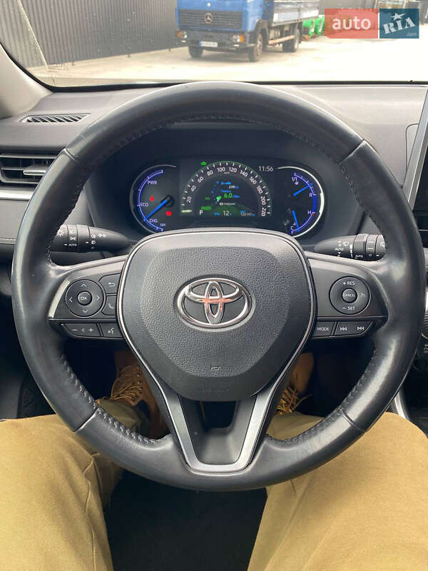 Внедорожник / Кроссовер Toyota RAV4 2018 в Броварах