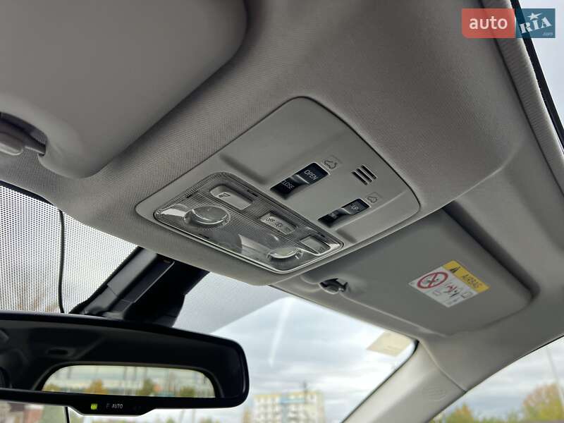 Позашляховик / Кросовер Toyota RAV4 2013 в Києві фото 56 Позашляховик / Кросовер Toyota RAV4 2013 в Києві