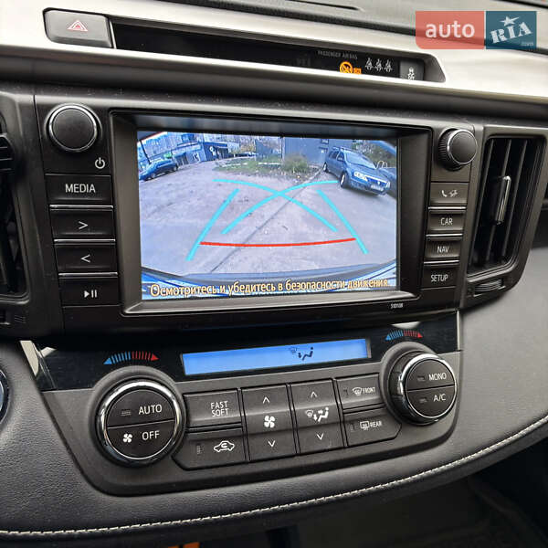 Внедорожник / Кроссовер Toyota RAV4 2017 в Киеве