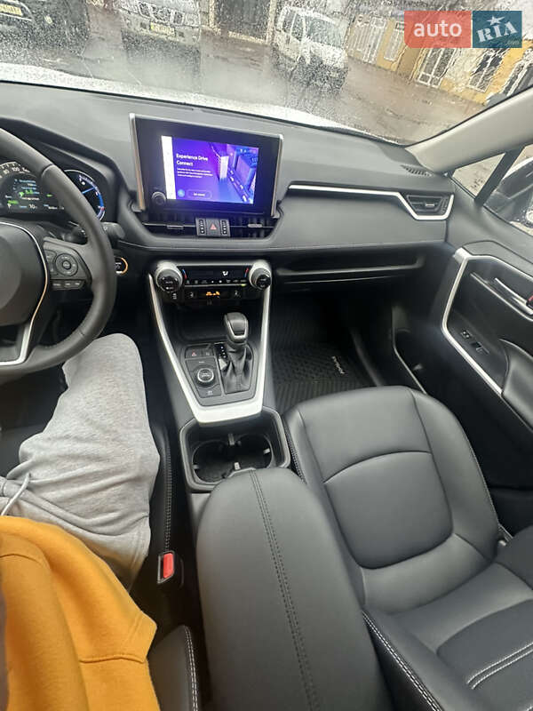 Внедорожник / Кроссовер Toyota RAV4 2025 в Львове фото 21 Внедорожник / Кроссовер Toyota RAV4 2025 в Львове