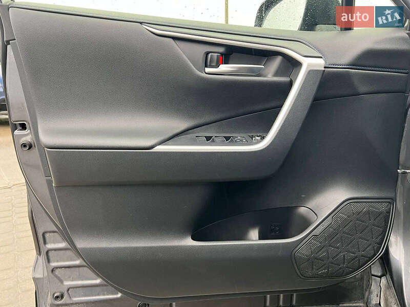 Внедорожник / Кроссовер Toyota RAV4 2019 в Львове фото 16 Внедорожник / Кроссовер Toyota RAV4 2019 в Львове