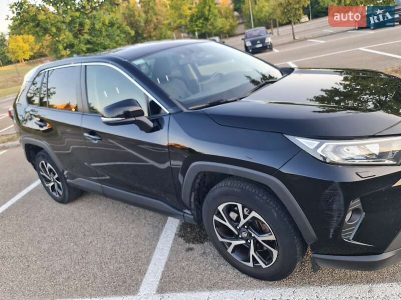 Внедорожник / Кроссовер Toyota RAV4 2019 в Львове фото 3 Внедорожник / Кроссовер Toyota RAV4 2019 в Львове