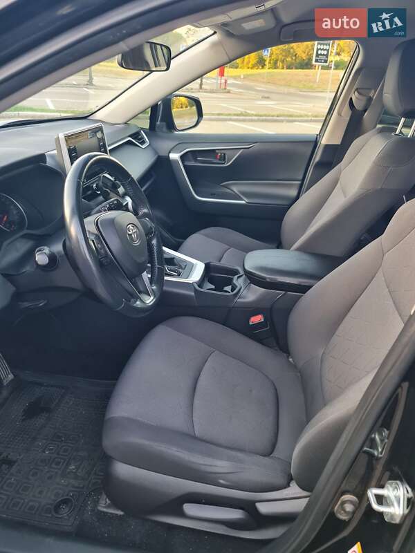 Внедорожник / Кроссовер Toyota RAV4 2019 в Львове фото 21 Внедорожник / Кроссовер Toyota RAV4 2019 в Львове