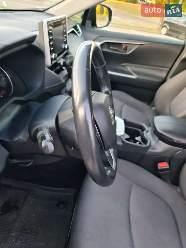 Внедорожник / Кроссовер Toyota RAV4 2019 в Львове фото 31 Внедорожник / Кроссовер Toyota RAV4 2019 в Львове