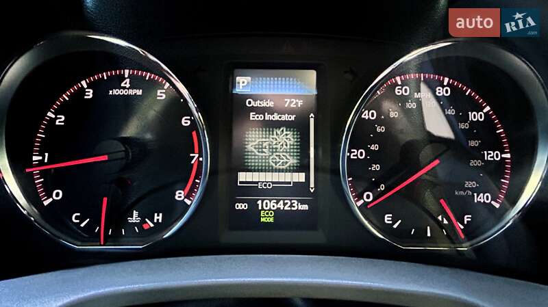 Позашляховик / Кросовер Toyota RAV4 2017 в Харкові