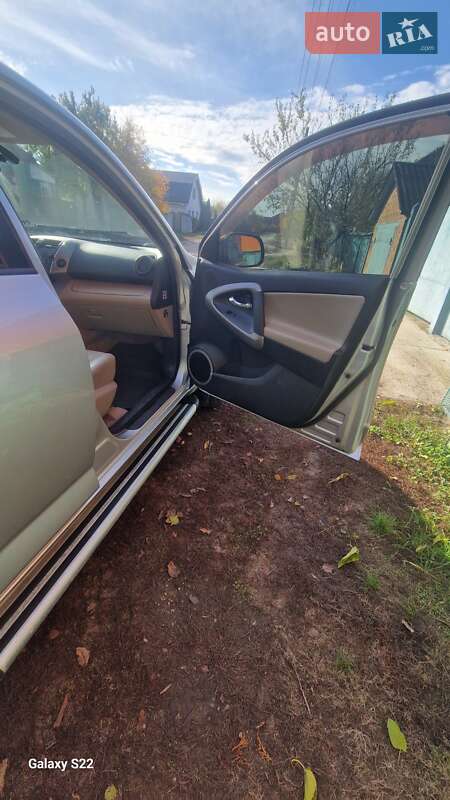 Внедорожник / Кроссовер Toyota RAV4 2008 в Лебедине