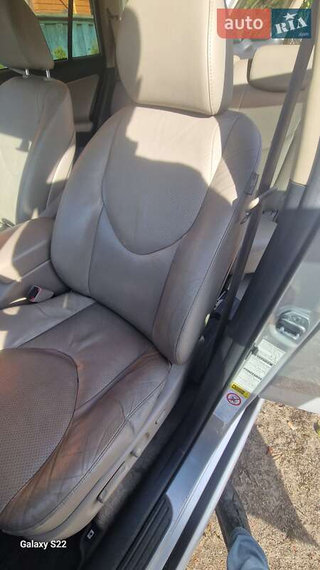 Внедорожник / Кроссовер Toyota RAV4 2008 в Лебедине