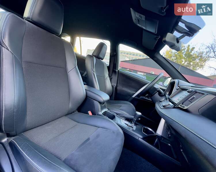 Внедорожник / Кроссовер Toyota RAV4 2016 в Киеве фото 28 Внедорожник / Кроссовер Toyota RAV4 2016 в Киеве