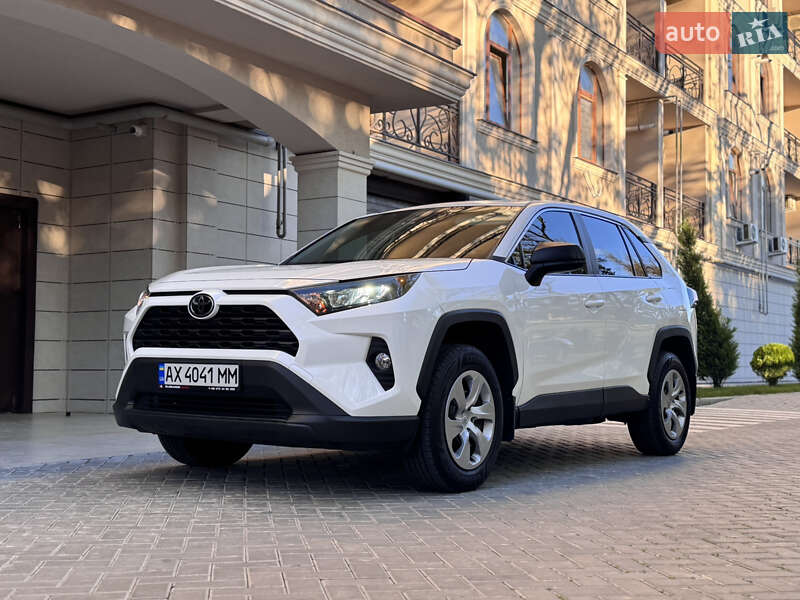 Внедорожник / Кроссовер Toyota RAV4 2022 в Одессе фото 3 Внедорожник / Кроссовер Toyota RAV4 2022 в Одессе