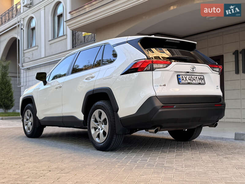 Внедорожник / Кроссовер Toyota RAV4 2022 в Одессе фото 30 Внедорожник / Кроссовер Toyota RAV4 2022 в Одессе