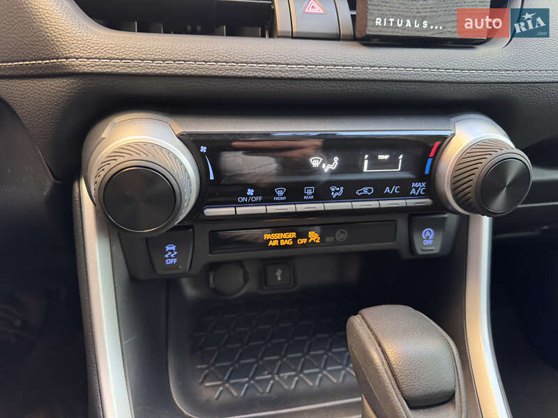 Внедорожник / Кроссовер Toyota RAV4 2022 в Одессе фото 43 Внедорожник / Кроссовер Toyota RAV4 2022 в Одессе