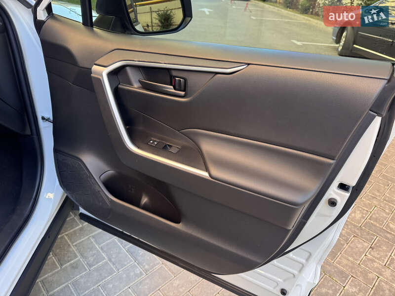 Внедорожник / Кроссовер Toyota RAV4 2022 в Одессе фото 59 Внедорожник / Кроссовер Toyota RAV4 2022 в Одессе