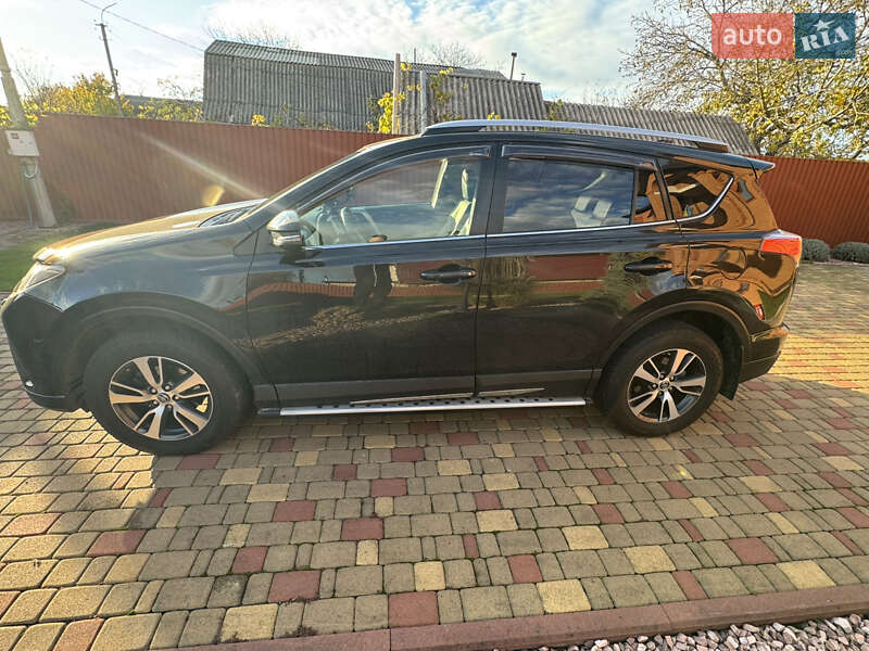 Внедорожник / Кроссовер Toyota RAV4 2016 в Киеве фото 5 Внедорожник / Кроссовер Toyota RAV4 2016 в Киеве