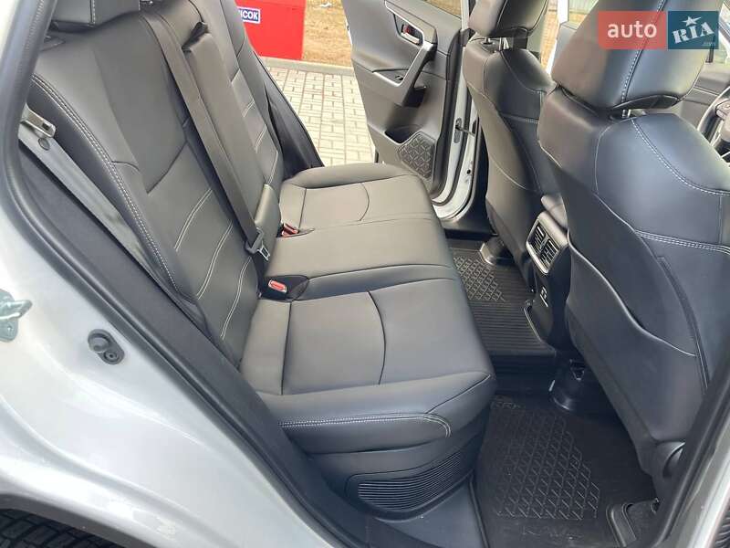 Внедорожник / Кроссовер Toyota RAV4 2020 в Житомире фото 30 Внедорожник / Кроссовер Toyota RAV4 2020 в Житомире
