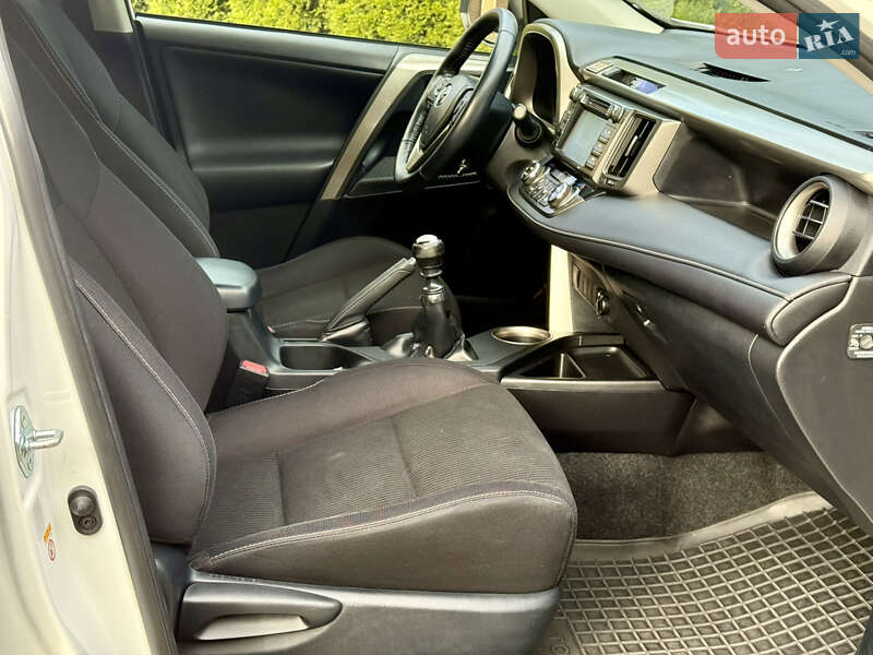 Внедорожник / Кроссовер Toyota RAV4 2014 в Самборе фото 26 Внедорожник / Кроссовер Toyota RAV4 2014 в Самборе