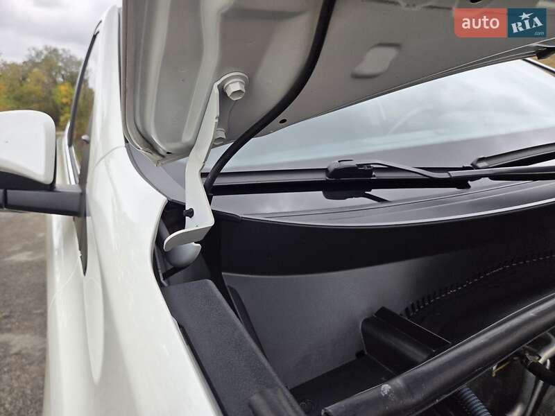 Внедорожник / Кроссовер Toyota RAV4 2013 в Каменском фото 12 Внедорожник / Кроссовер Toyota RAV4 2013 в Каменском