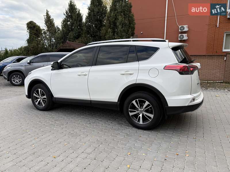 Внедорожник / Кроссовер Toyota RAV4 2017 в Виннице фото 22 Внедорожник / Кроссовер Toyota RAV4 2017 в Виннице