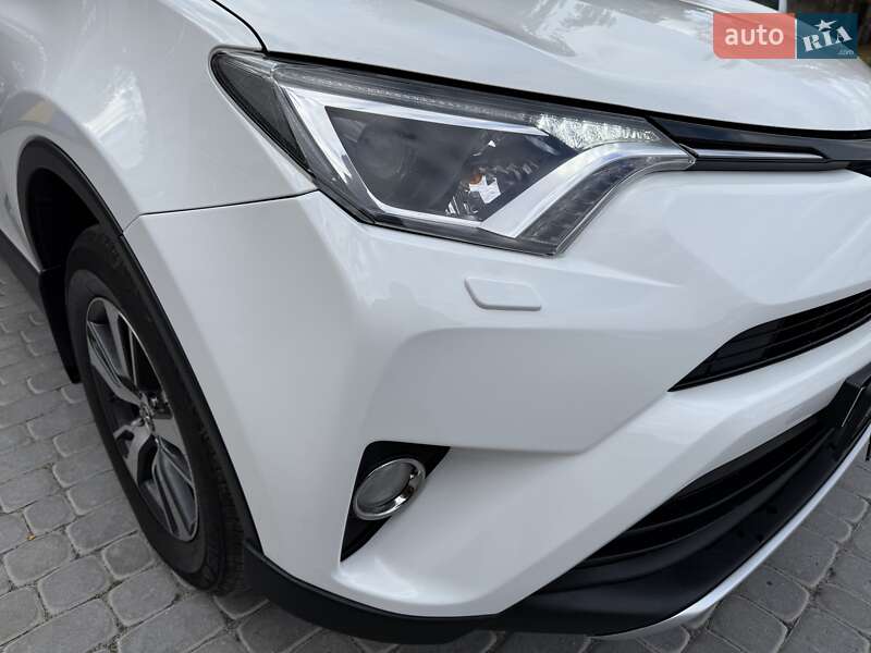 Внедорожник / Кроссовер Toyota RAV4 2017 в Виннице фото 32 Внедорожник / Кроссовер Toyota RAV4 2017 в Виннице