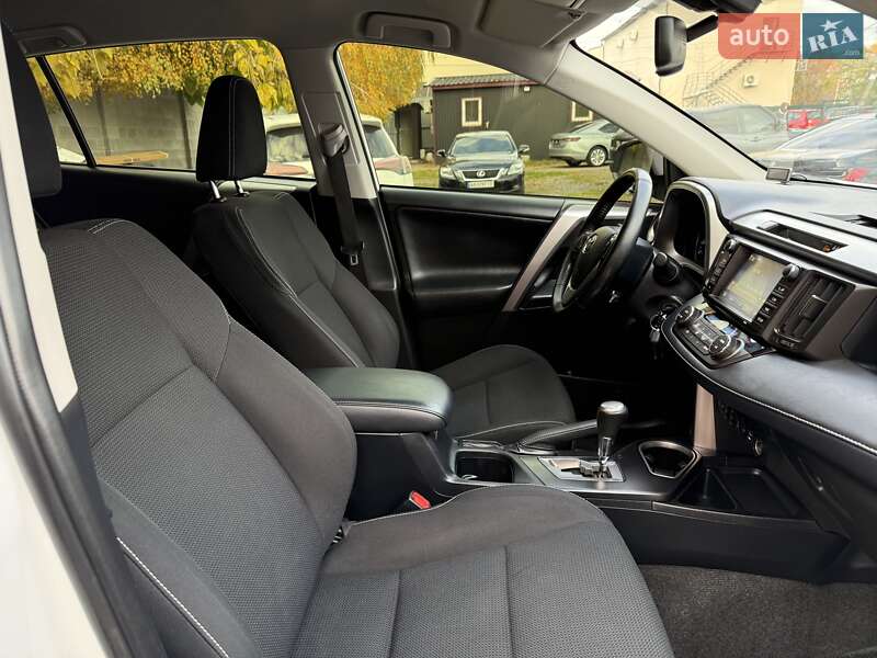 Внедорожник / Кроссовер Toyota RAV4 2017 в Виннице фото 59 Внедорожник / Кроссовер Toyota RAV4 2017 в Виннице