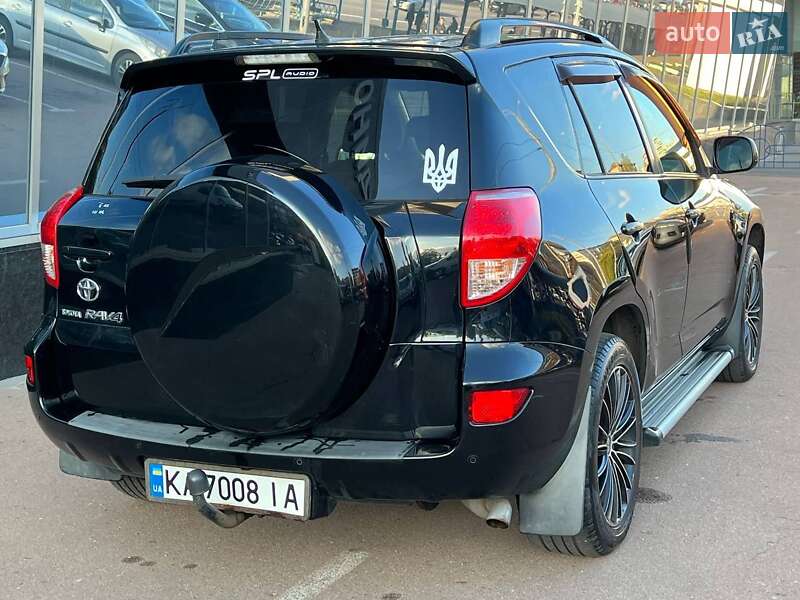 Внедорожник / Кроссовер Toyota RAV4 2008 в Киеве