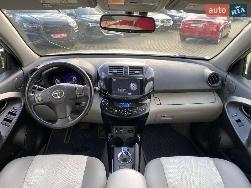 Внедорожник / Кроссовер Toyota RAV4 2012 в Львове