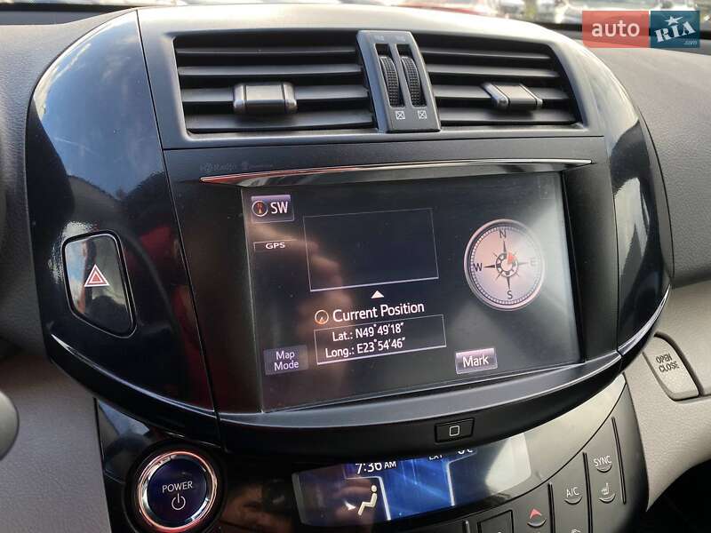 Внедорожник / Кроссовер Toyota RAV4 2012 в Львове