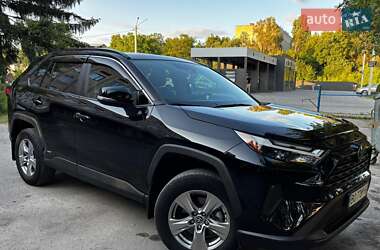Внедорожник / Кроссовер Toyota RAV4 2023 в Черновцах