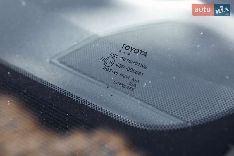 Внедорожник / Кроссовер Toyota RAV4 2017 в Киеве фото 6 Внедорожник / Кроссовер Toyota RAV4 2017 в Киеве