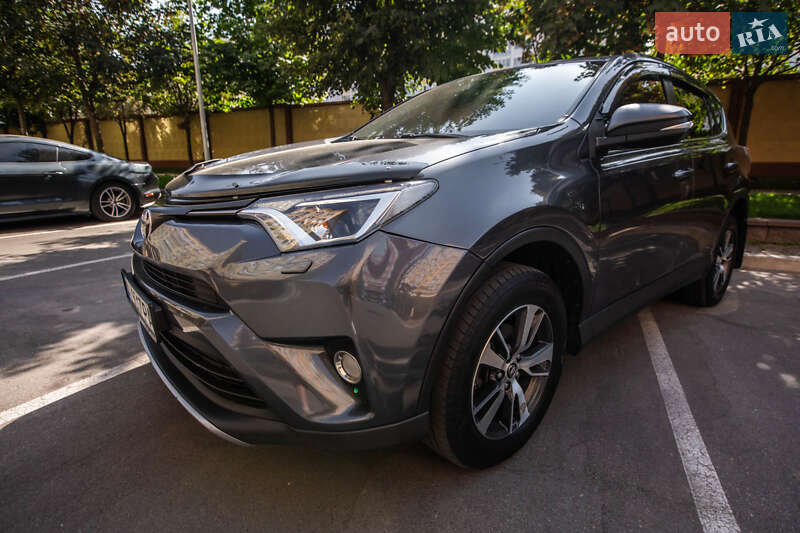 Внедорожник / Кроссовер Toyota RAV4 2017 в Киеве фото 21 Внедорожник / Кроссовер Toyota RAV4 2017 в Киеве