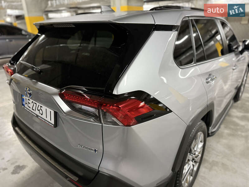 Внедорожник / Кроссовер Toyota RAV4 2023 в Днепре фото 4 Внедорожник / Кроссовер Toyota RAV4 2023 в Днепре