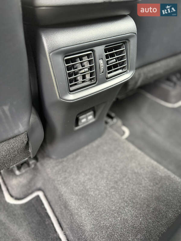 Внедорожник / Кроссовер Toyota RAV4 2023 в Днепре фото 3 Внедорожник / Кроссовер Toyota RAV4 2023 в Днепре