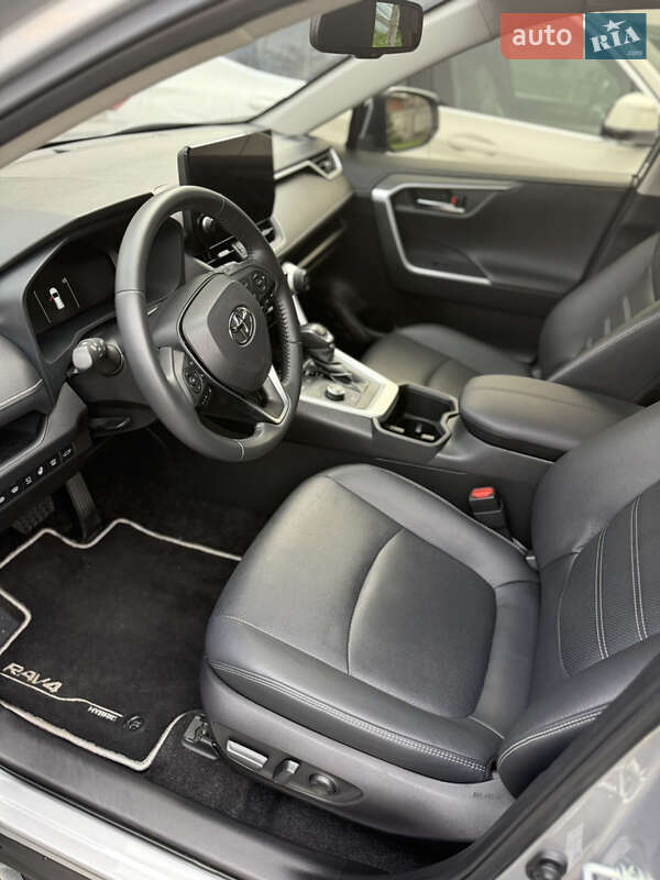 Внедорожник / Кроссовер Toyota RAV4 2023 в Днепре фото 27 Внедорожник / Кроссовер Toyota RAV4 2023 в Днепре