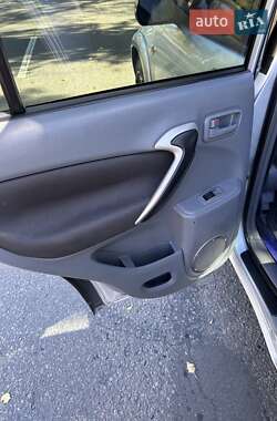 Внедорожник / Кроссовер Toyota RAV4 2003 в Одессе