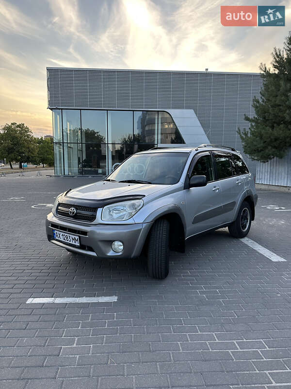 Внедорожник / Кроссовер Toyota RAV4 2004 в Харькове фото 13 Внедорожник / Кроссовер Toyota RAV4 2004 в Харькове