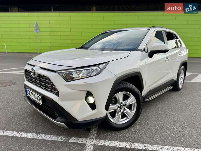 Внедорожник / Кроссовер Toyota RAV4 2019 в Киеве фото 4 Внедорожник / Кроссовер Toyota RAV4 2019 в Киеве