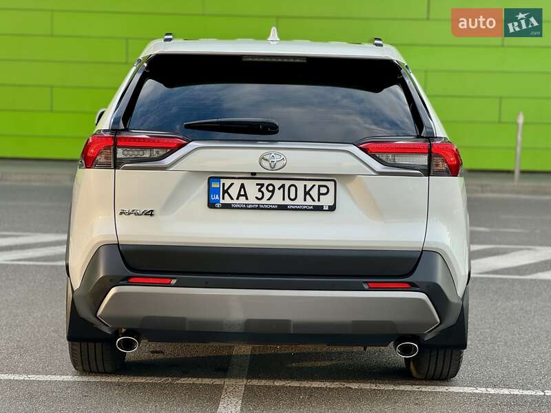 Внедорожник / Кроссовер Toyota RAV4 2019 в Киеве фото 19 Внедорожник / Кроссовер Toyota RAV4 2019 в Киеве