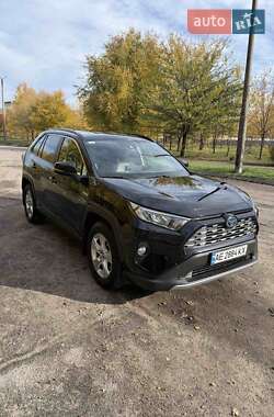 Внедорожник / Кроссовер Toyota RAV4 2019 в Желтых Водах