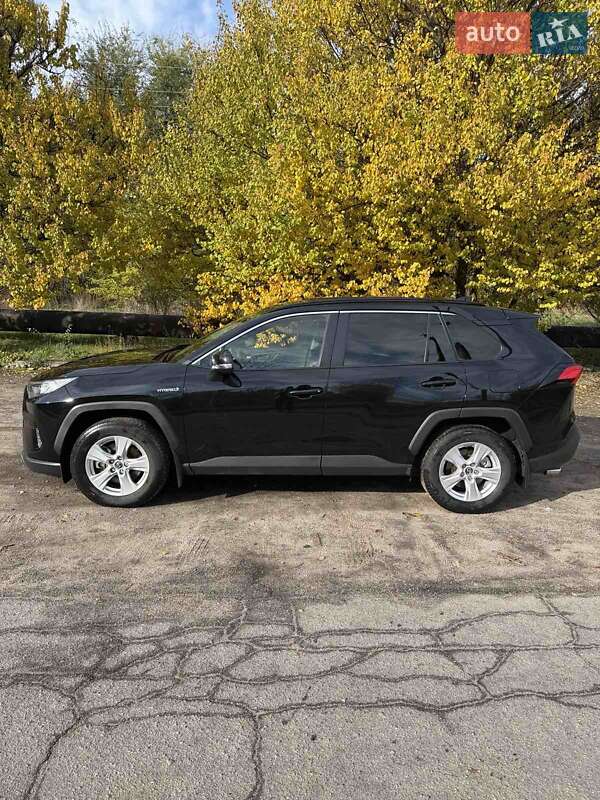 Позашляховик / Кросовер Toyota RAV4 2019 в Жовтих Водах фото 8 Позашляховик / Кросовер Toyota RAV4 2019 в Жовтих Водах