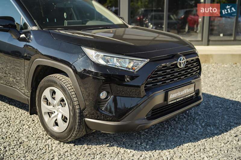 Позашляховик / Кросовер Toyota RAV4 2020 в Чернівцях фото 10 Позашляховик / Кросовер Toyota RAV4 2020 в Чернівцях