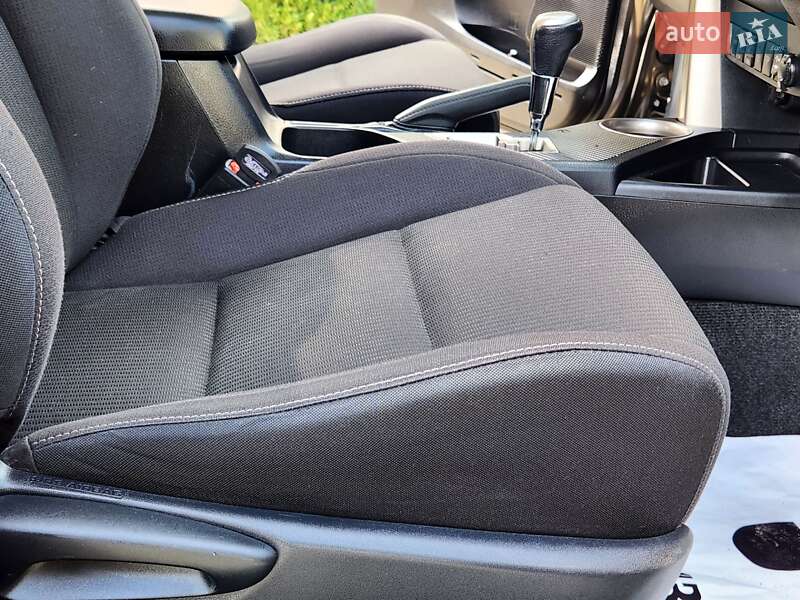 Внедорожник / Кроссовер Toyota RAV4 2015 в Виннице