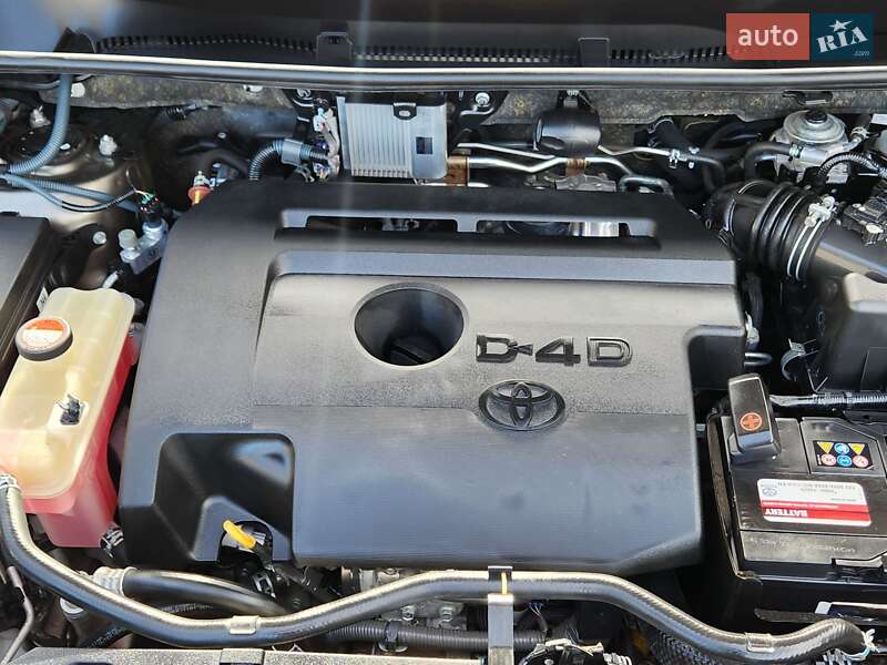 Внедорожник / Кроссовер Toyota RAV4 2015 в Виннице