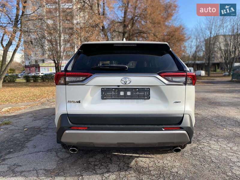 Внедорожник / Кроссовер Toyota RAV4 2019 в Полтаве фото 6 Внедорожник / Кроссовер Toyota RAV4 2019 в Полтаве