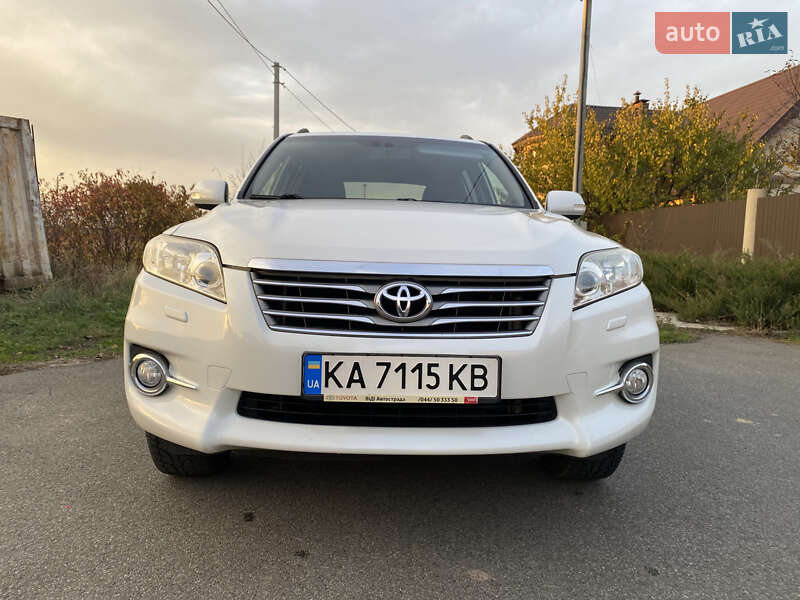 Позашляховик / Кросовер Toyota RAV4 2012 в Києві