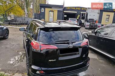 Внедорожник / Кроссовер Toyota RAV4 2017 в Кременчуге Внедорожник / Кроссовер Toyota RAV4 2017 в Кременчуге