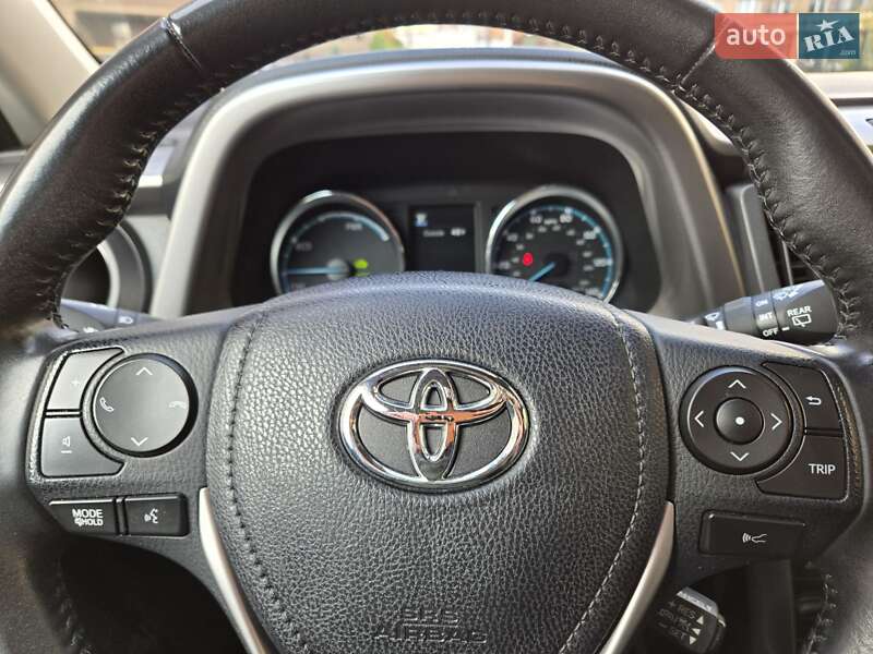 Внедорожник / Кроссовер Toyota RAV4 2017 в Киеве фото 40 Внедорожник / Кроссовер Toyota RAV4 2017 в Киеве