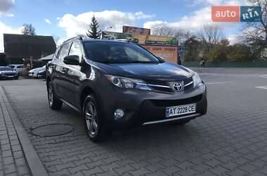 Позашляховик / Кросовер Toyota RAV4 2015 в Києві