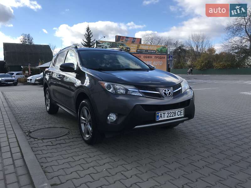 Toyota RAV4 2015